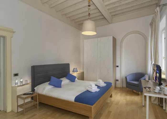 Lauri Loft Boutique Gasthof Pisa